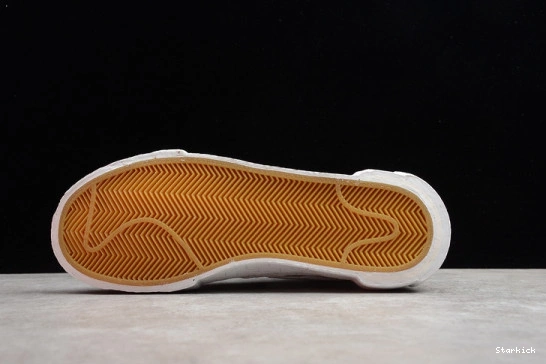 BLAZER NIKE WHITE MID BV0072-100 SACAI X 0813